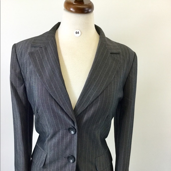 Ann Taylor Jackets & Blazers - AnnTaylor Stripes Designer Blazer Size 8 (B-64)